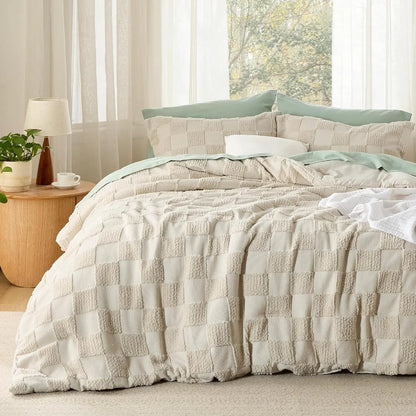 Bohemian Quilted 3-Piece Bedding Set-1 Soft Breathable Comforter with 2 Matching Pillowcases