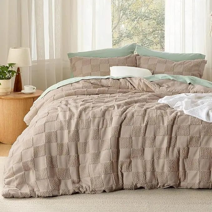 Bohemian Quilted 3-Piece Bedding Set-1 Soft Breathable Comforter with 2 Matching Pillowcases