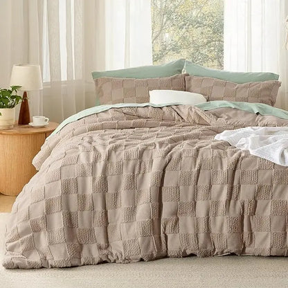 Bohemian Quilted 3-Piece Bedding Set-1 Soft Breathable Comforter with 2 Matching Pillowcases